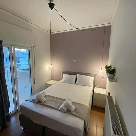 Pent House With Terrace Apartment Pireu Exterior foto