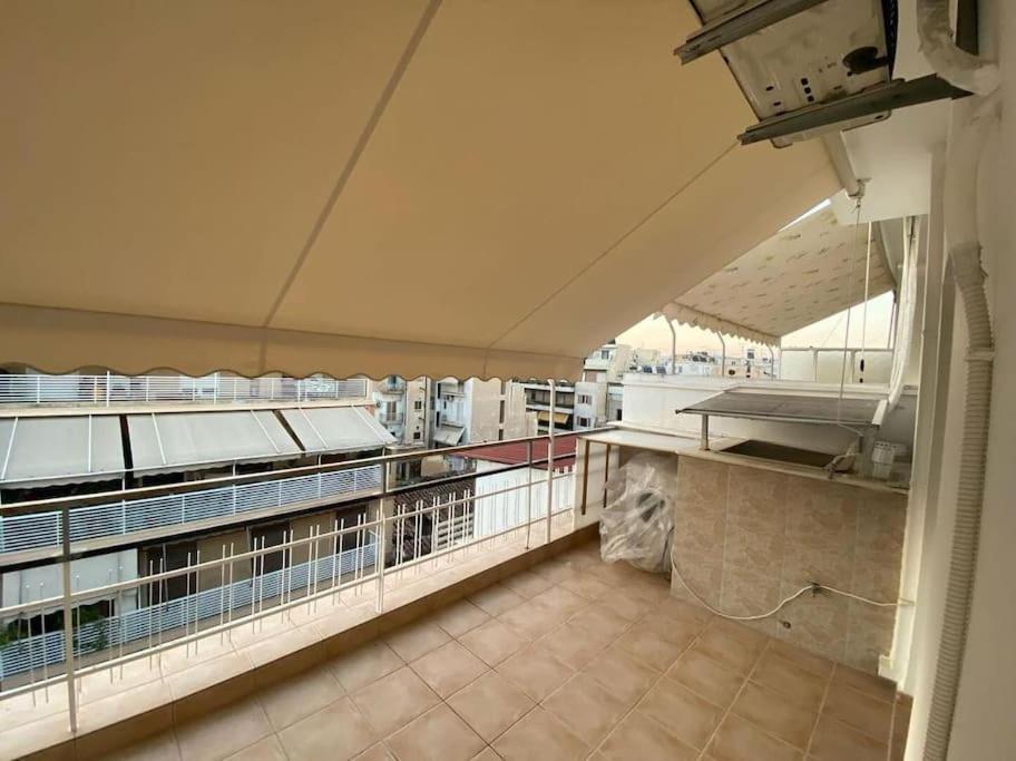 Pent House With Terrace Apartment Pireu Exterior foto